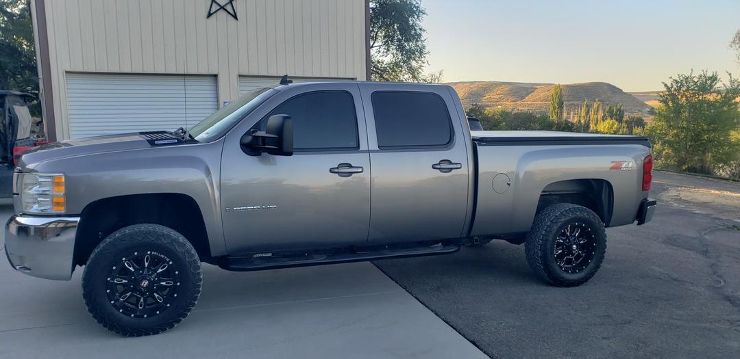 Chevrolet_Silverado 2500 