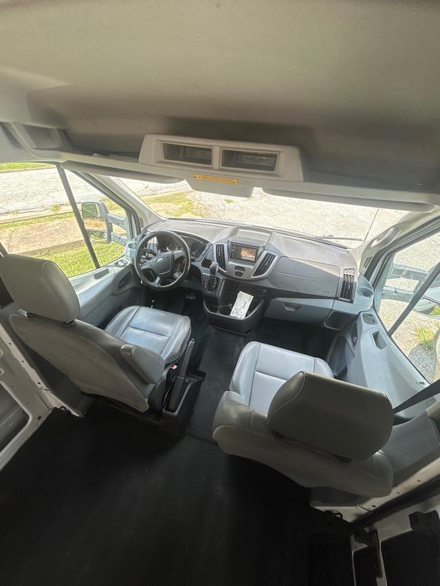 car_image_202x236