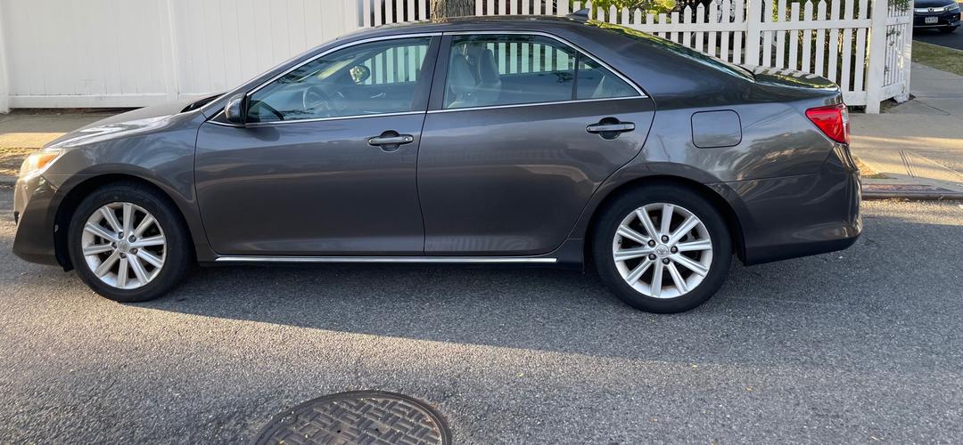Toyota_Camry 