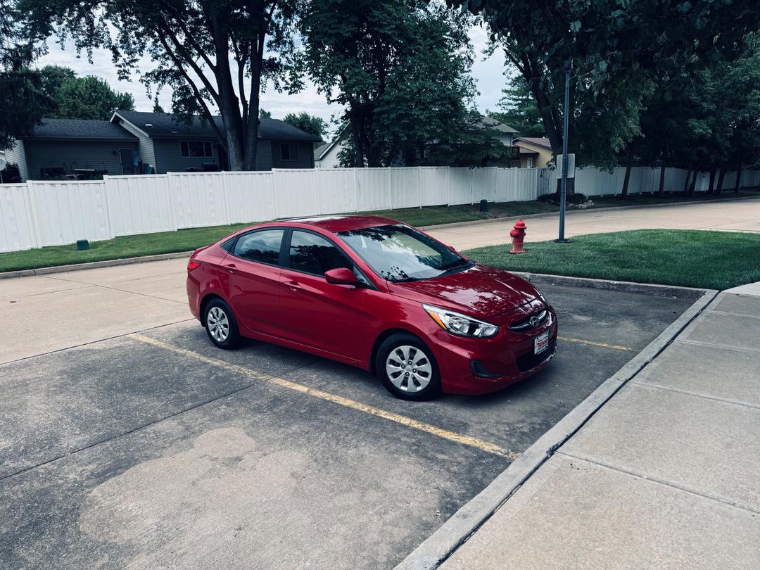 Hyundai_Accent 
