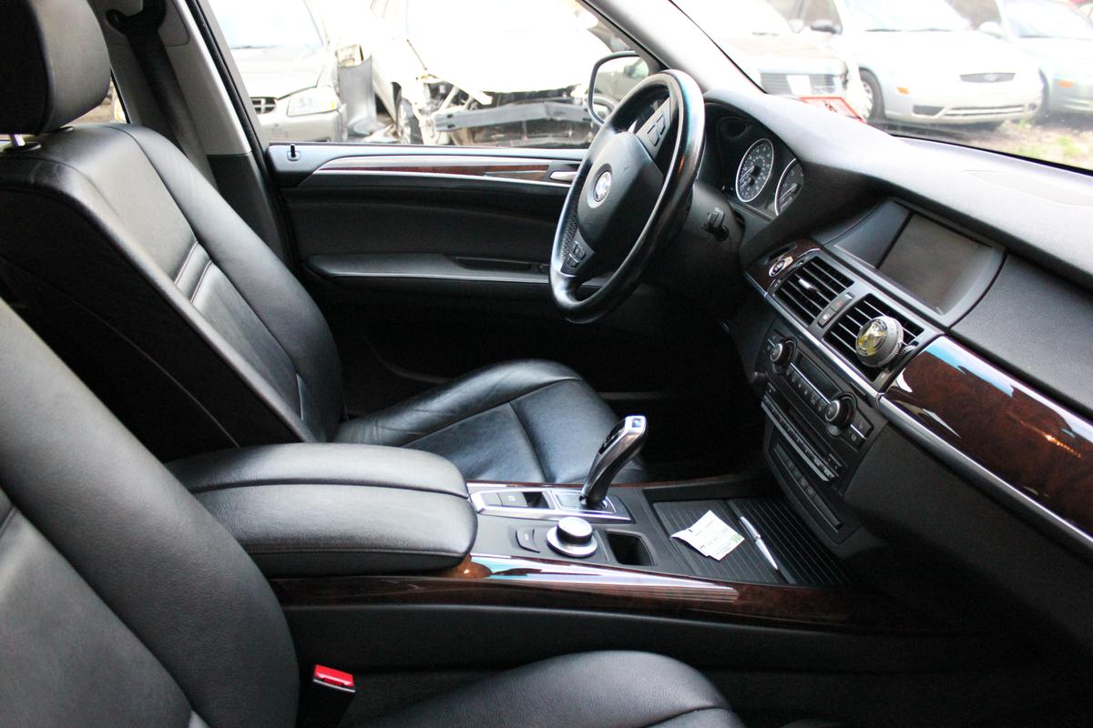 car_image_564x480 - 