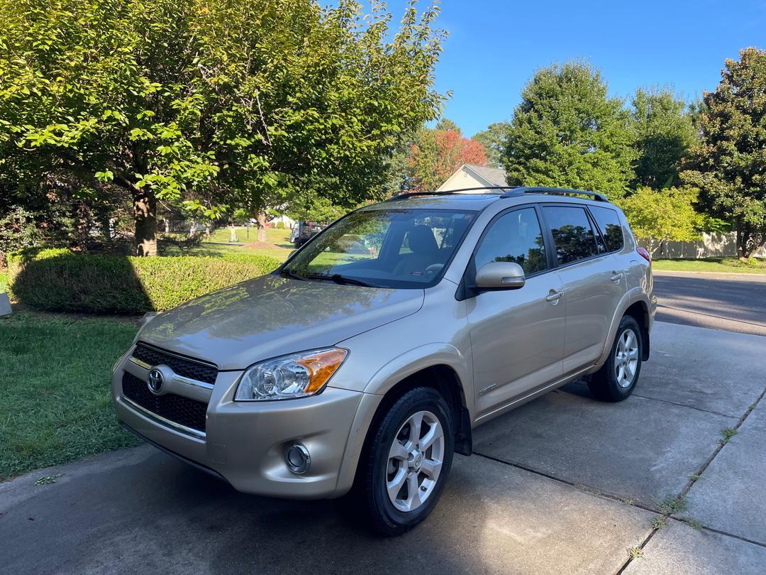 Toyota_RAV4 