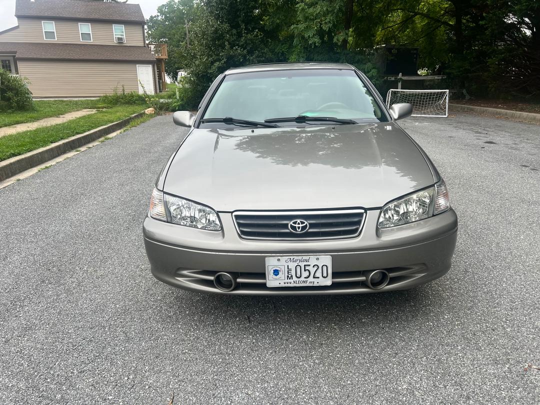 Toyota_Camry 
