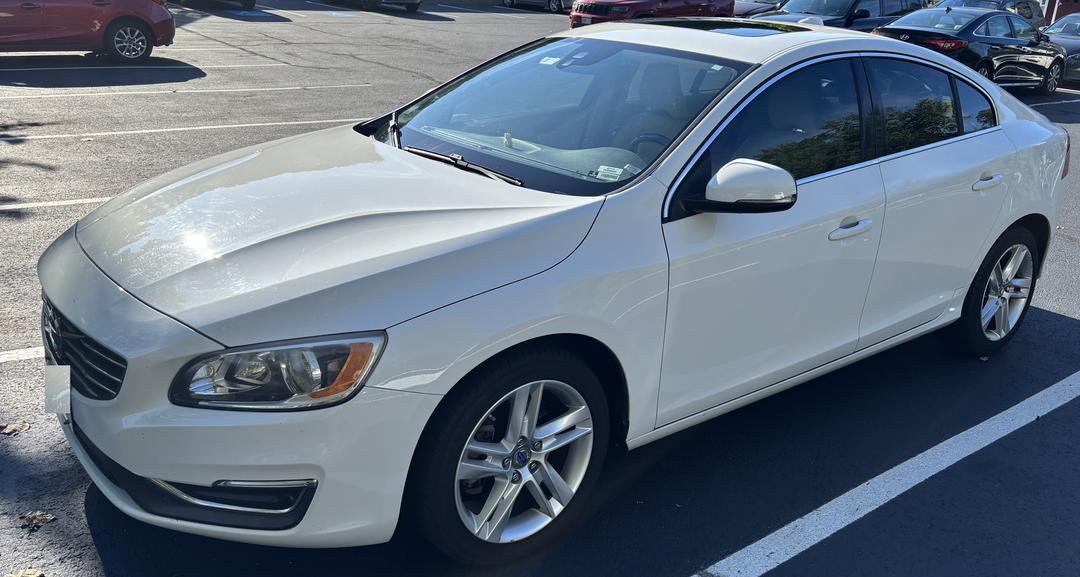Volvo_S60 