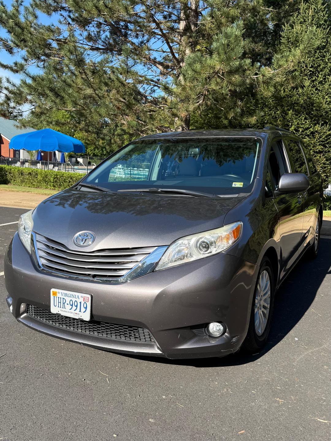 Toyota_Sienna 