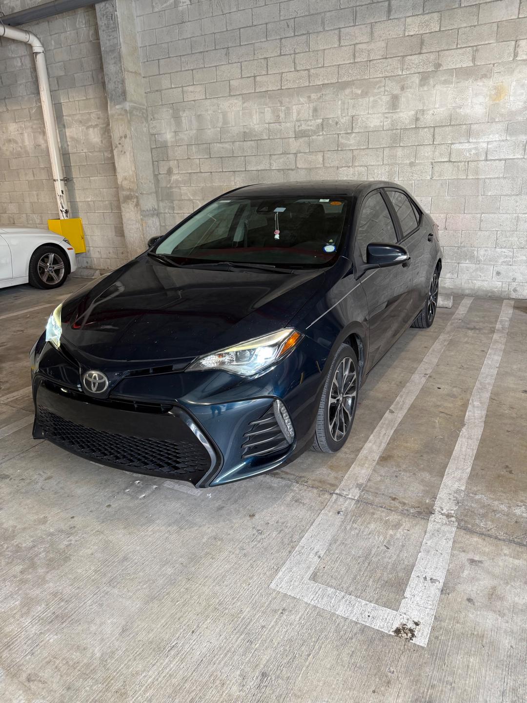 Toyota_Corolla 