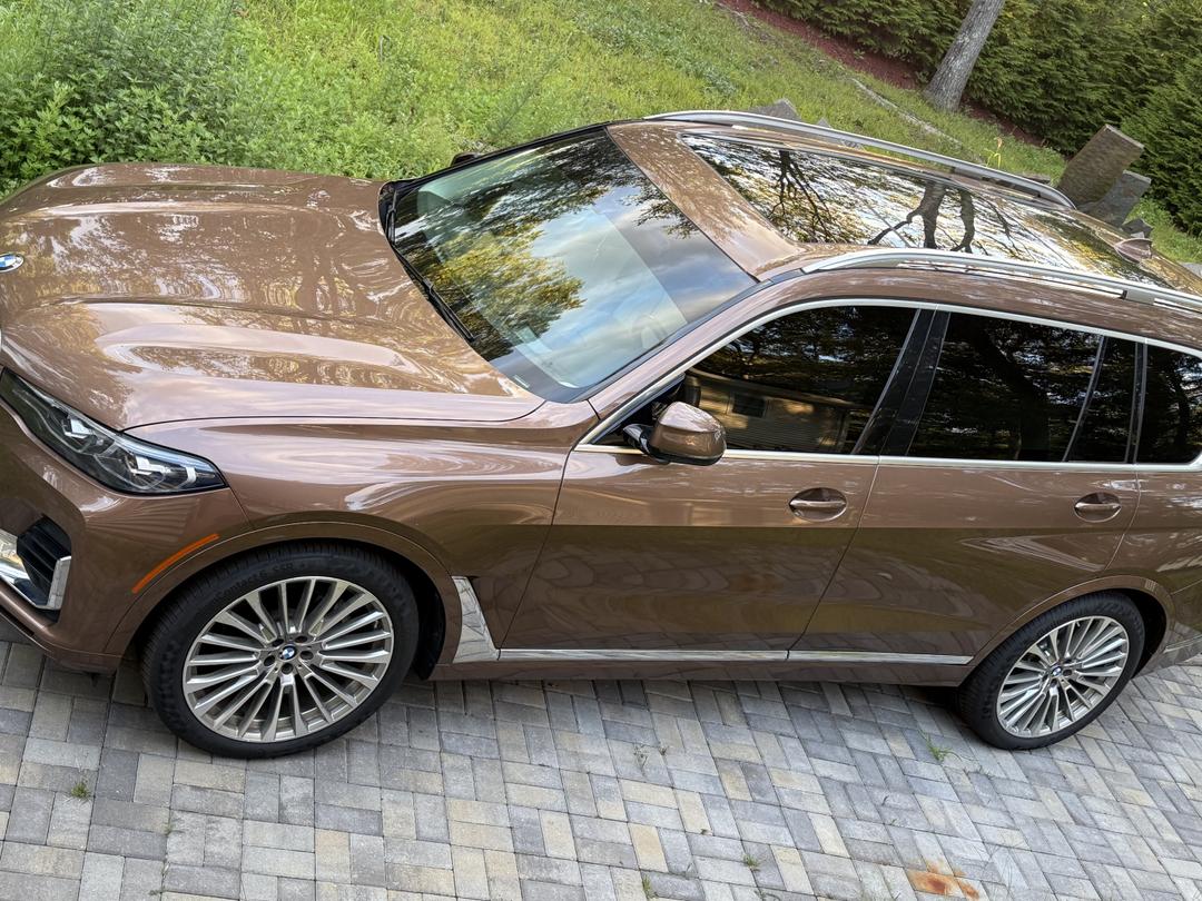 BMW_X7 