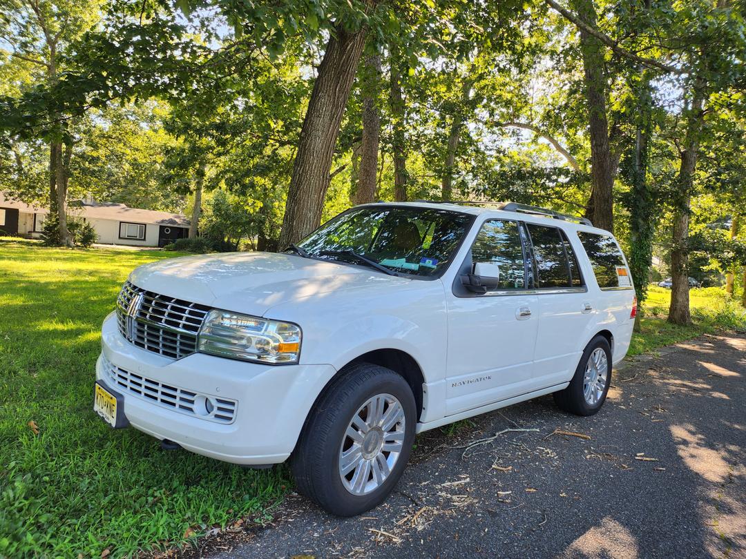Lincoln_Navigator 