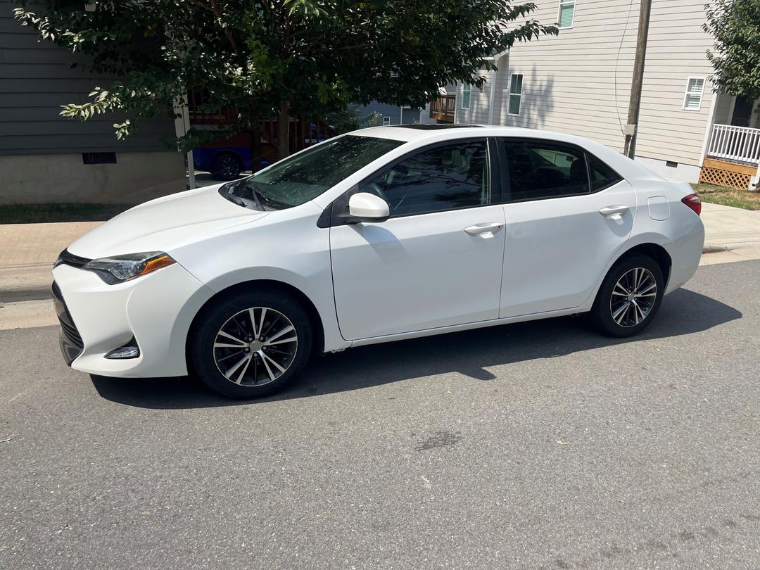 Toyota_Corolla 