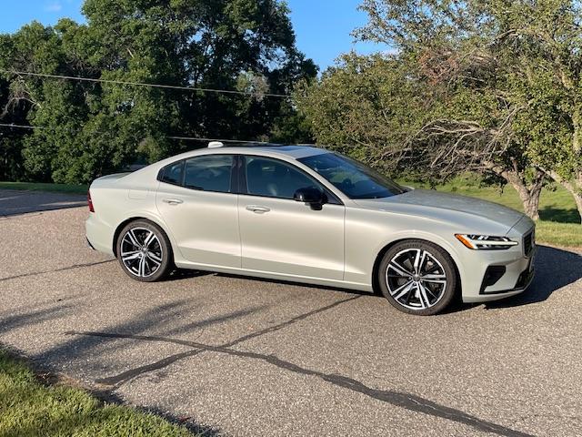 Volvo_S60 