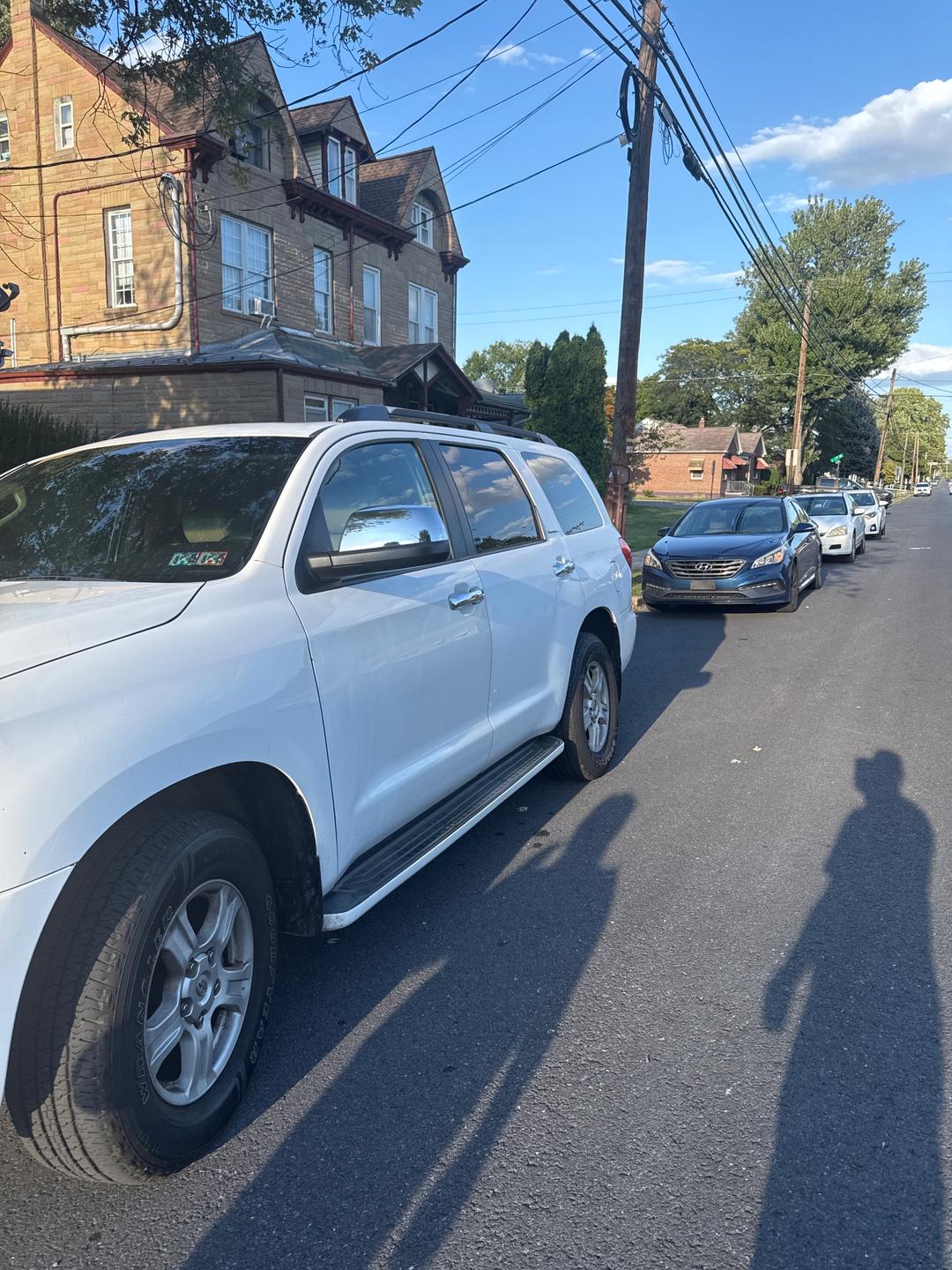 Toyota_Sequoia 