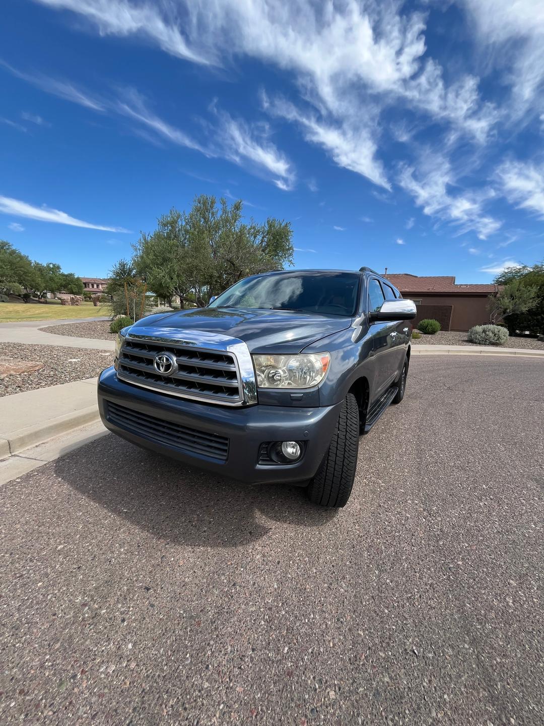 Toyota_Sequoia 