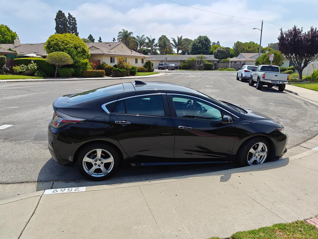 Chevrolet_Volt 