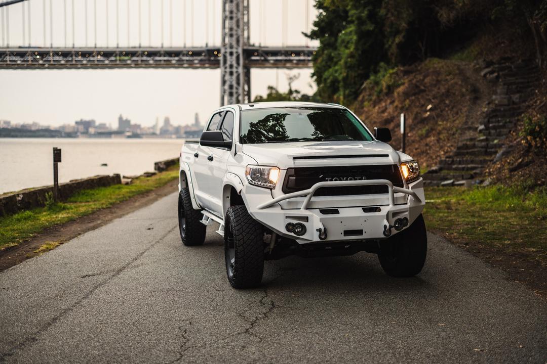 Toyota_Tundra 