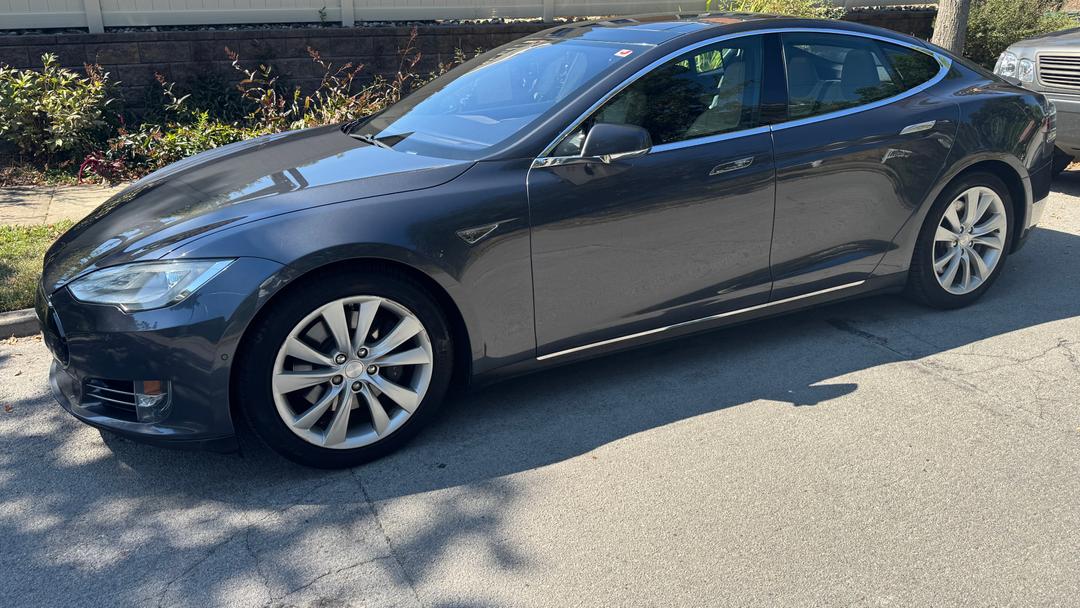 Tesla_Model S 