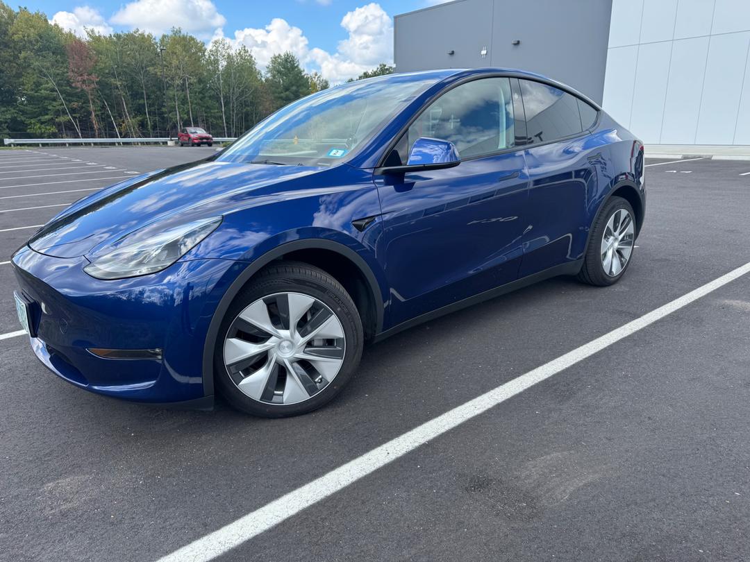 Tesla_Model Y 
