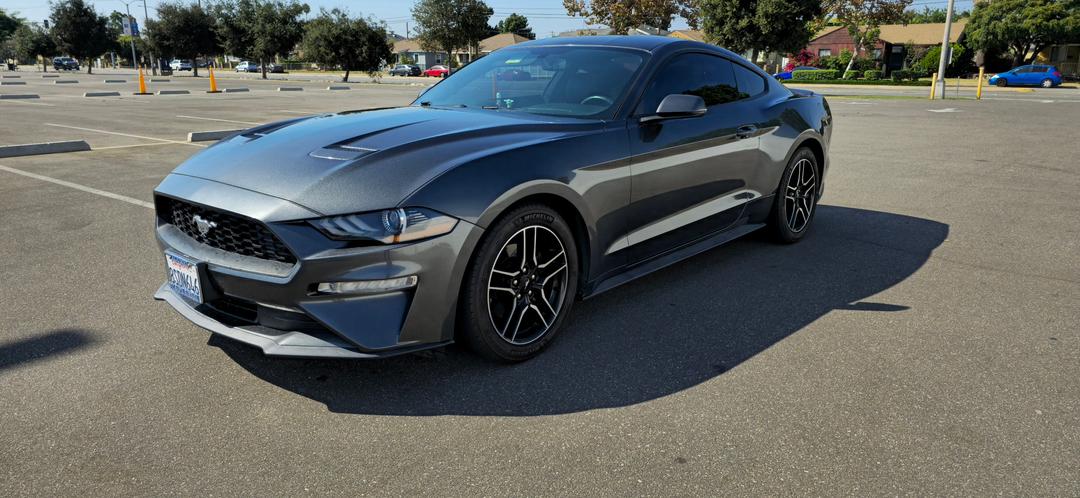 Ford_Mustang 