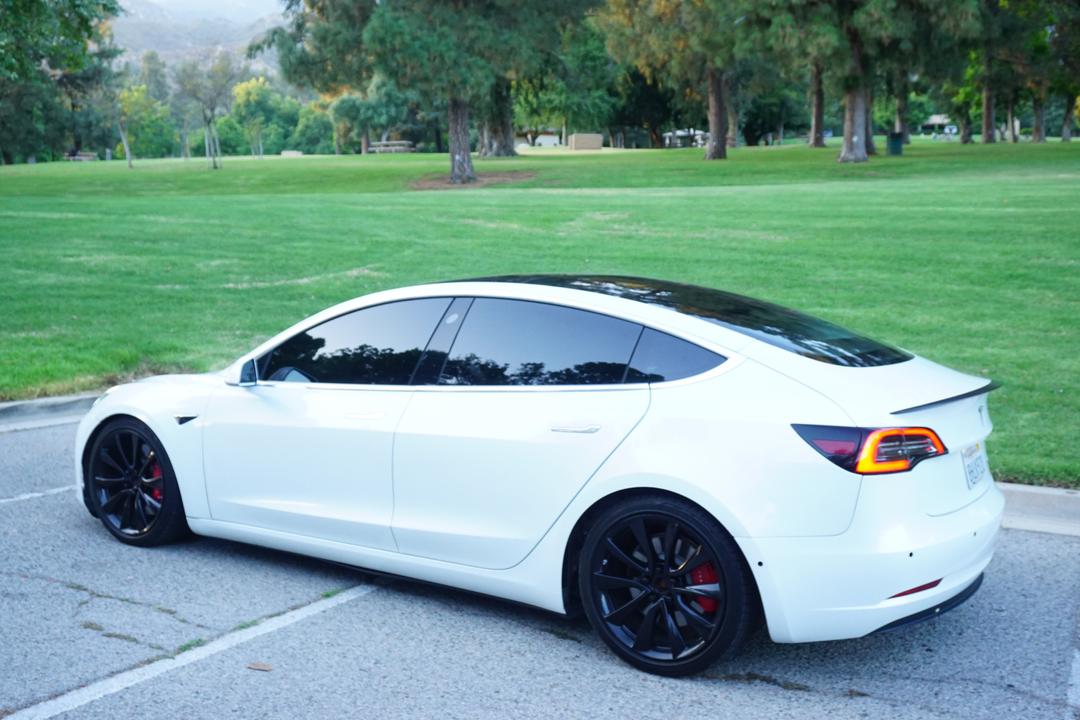 Tesla_Model 3 