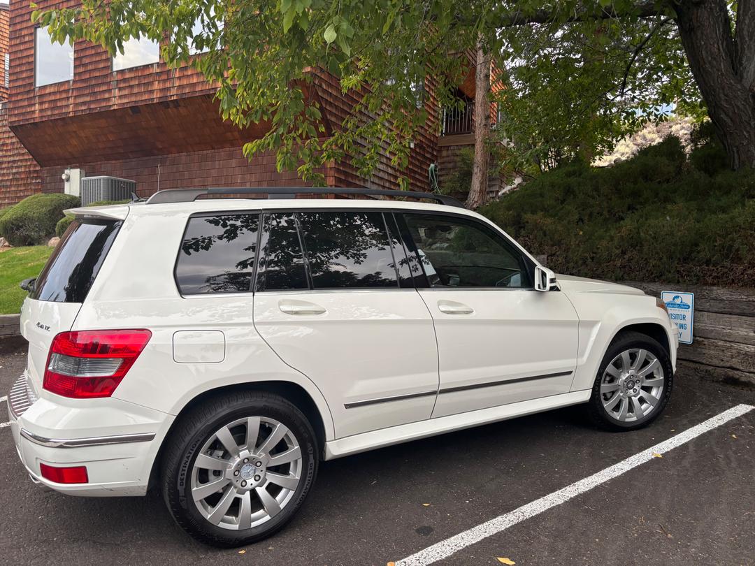Mercedes-Benz_GLK Class 