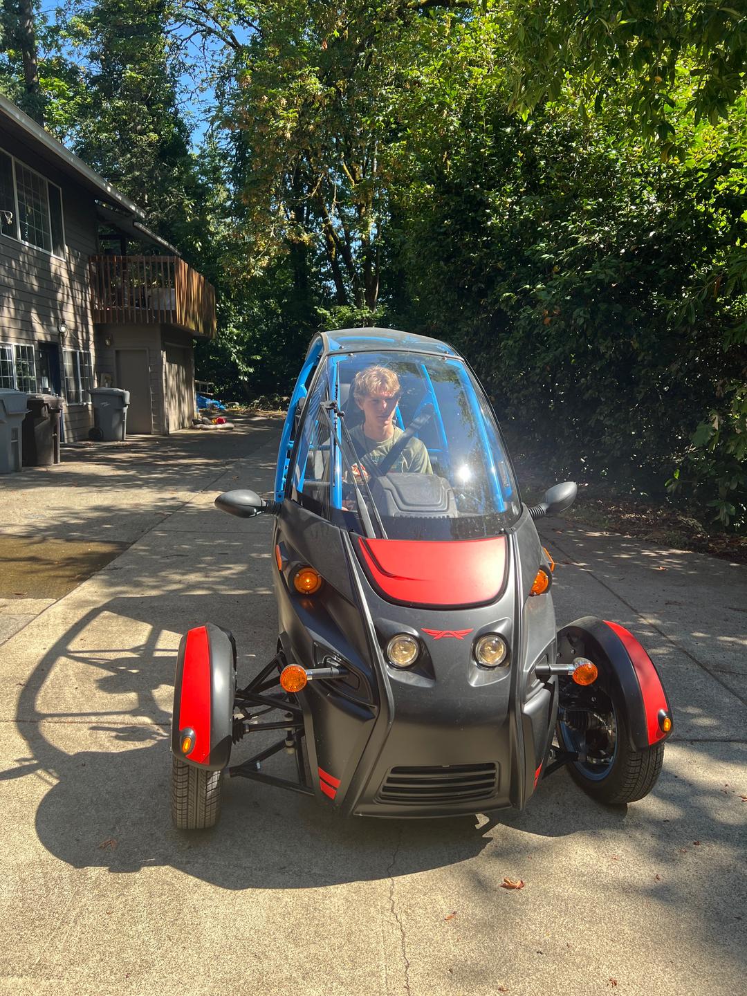 ARCIMOTO_FUV 