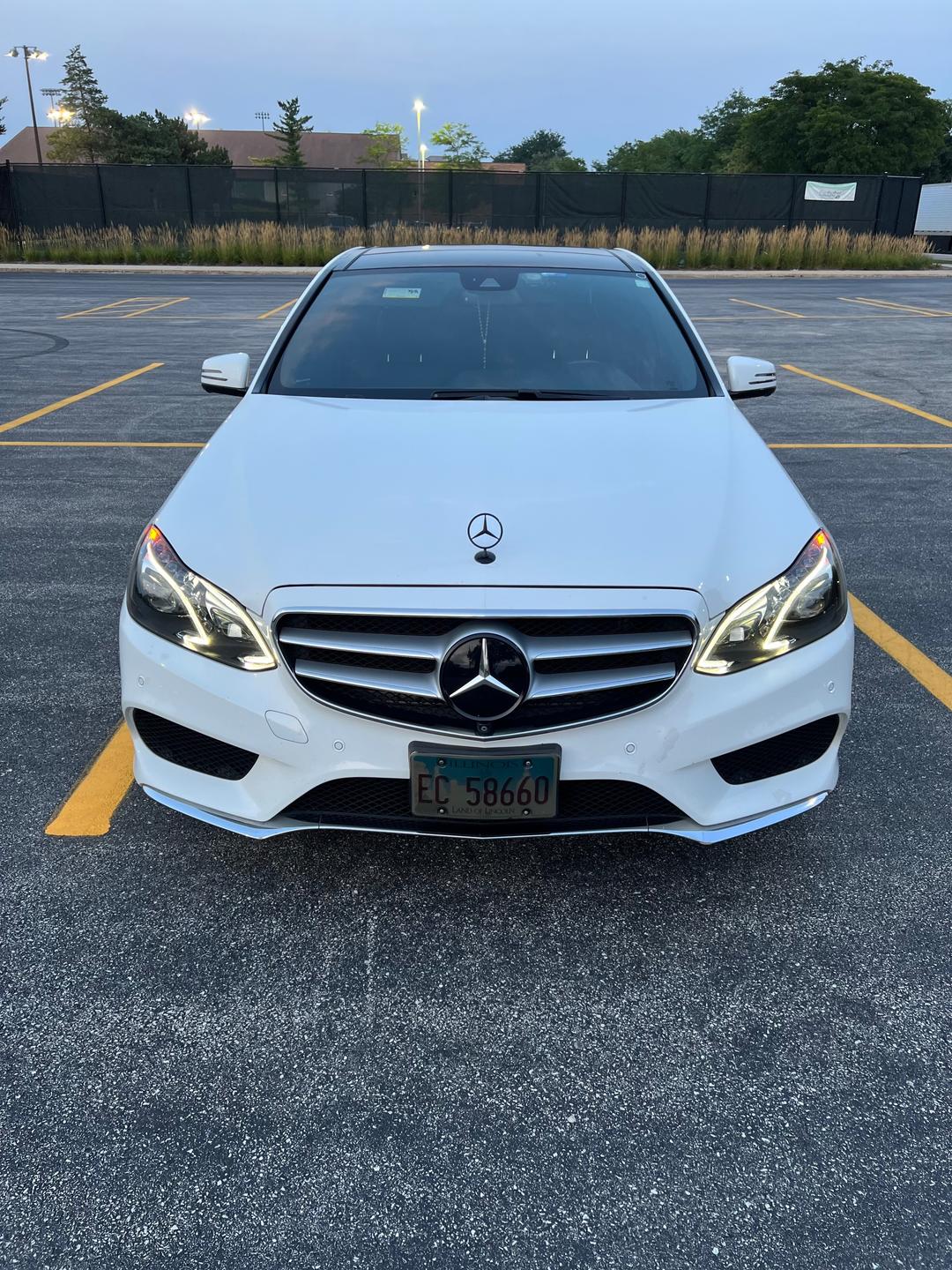 Mercedes-Benz_E-Class 