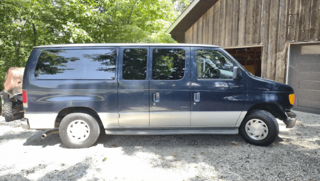 Ford_E150 Vans 