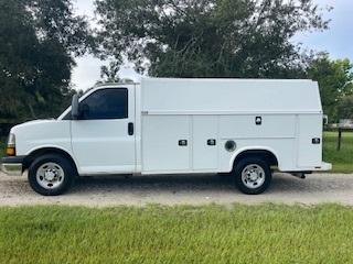 Chevrolet_Commercial Vans 