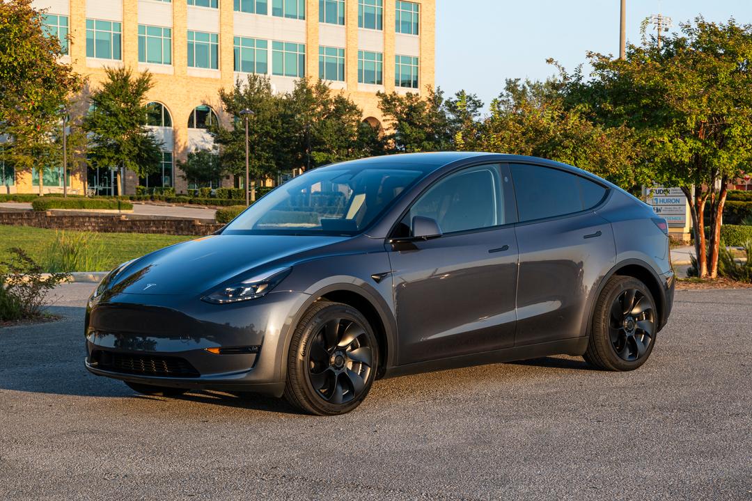 Tesla_Model Y 