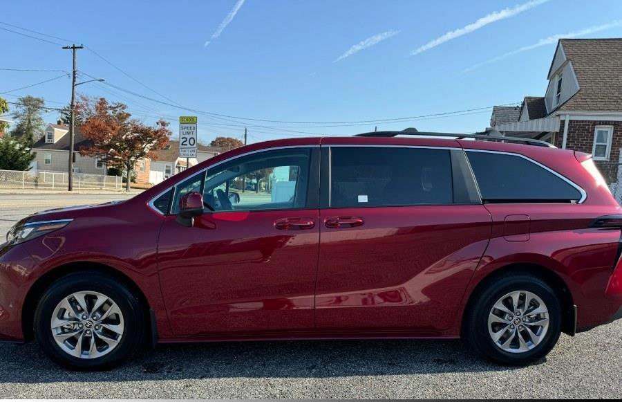 Toyota_Sienna 