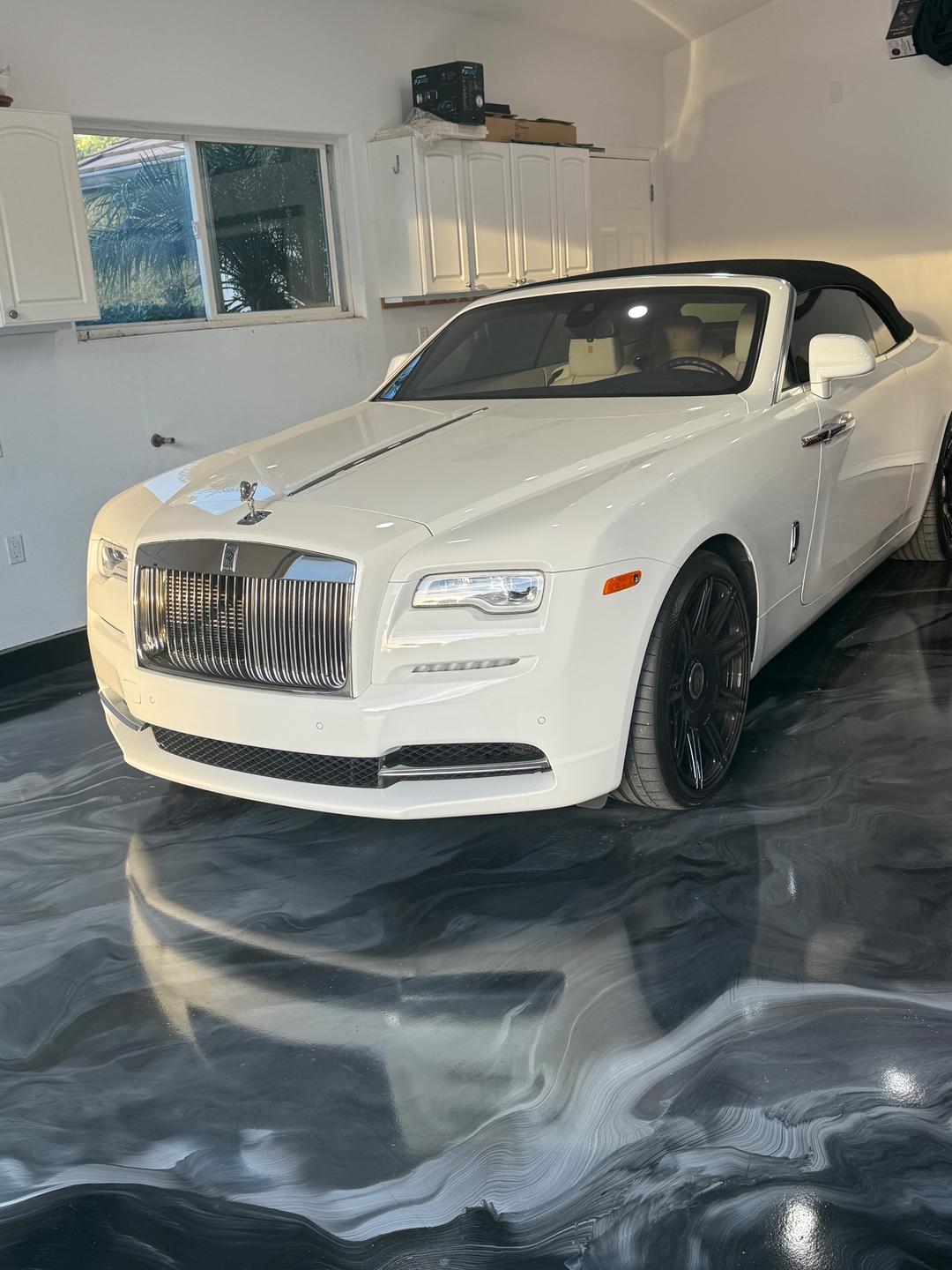 Rolls-Royce_Dawn 