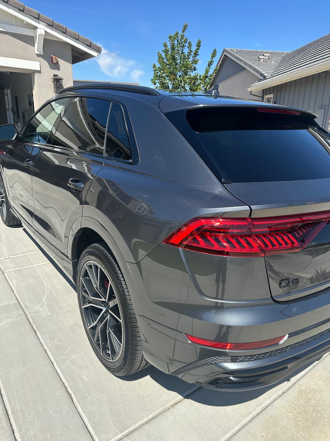 Audi_Q8 