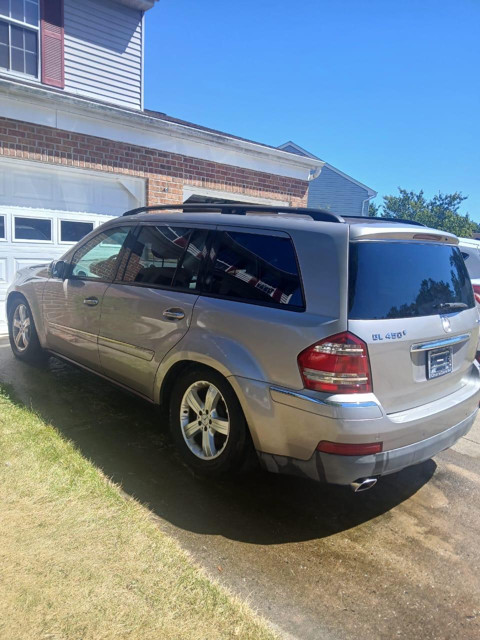 Mercedes-Benz_GL Class 