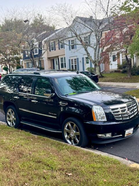 Cadillac_Escalade 