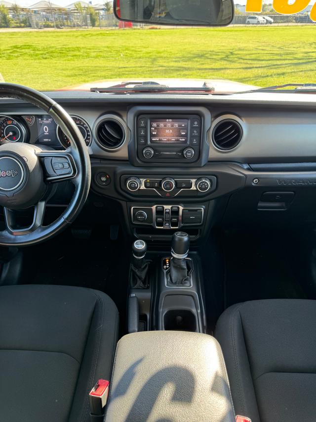 car_image_202x236
