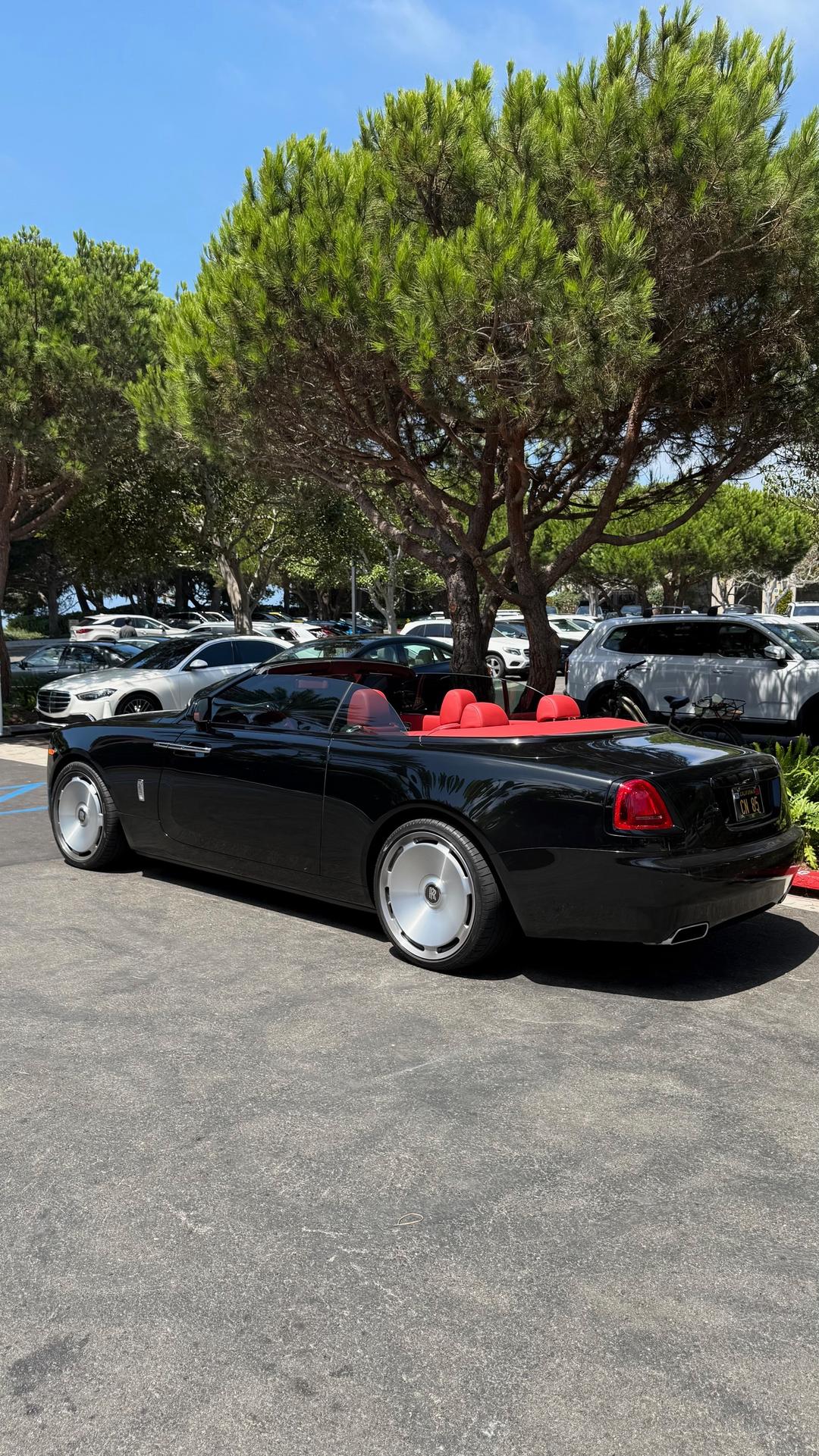 Rolls-Royce_Dawn 