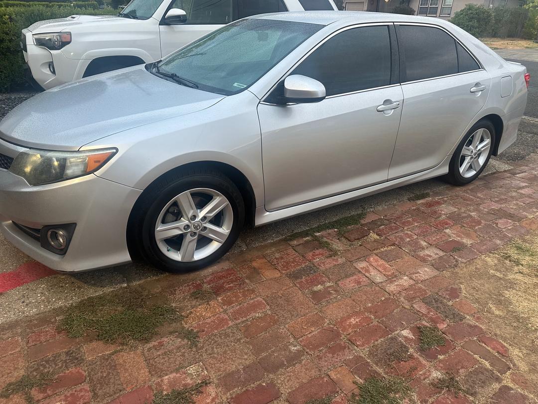 Toyota_Camry 