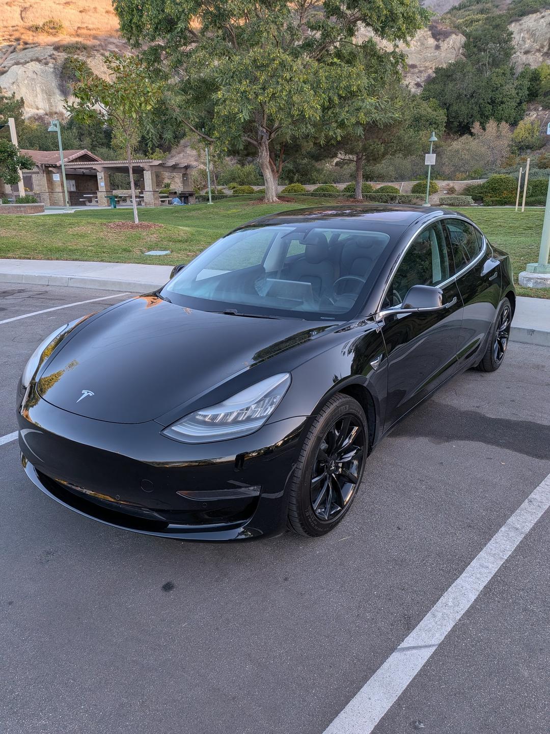 Tesla_Model 3 