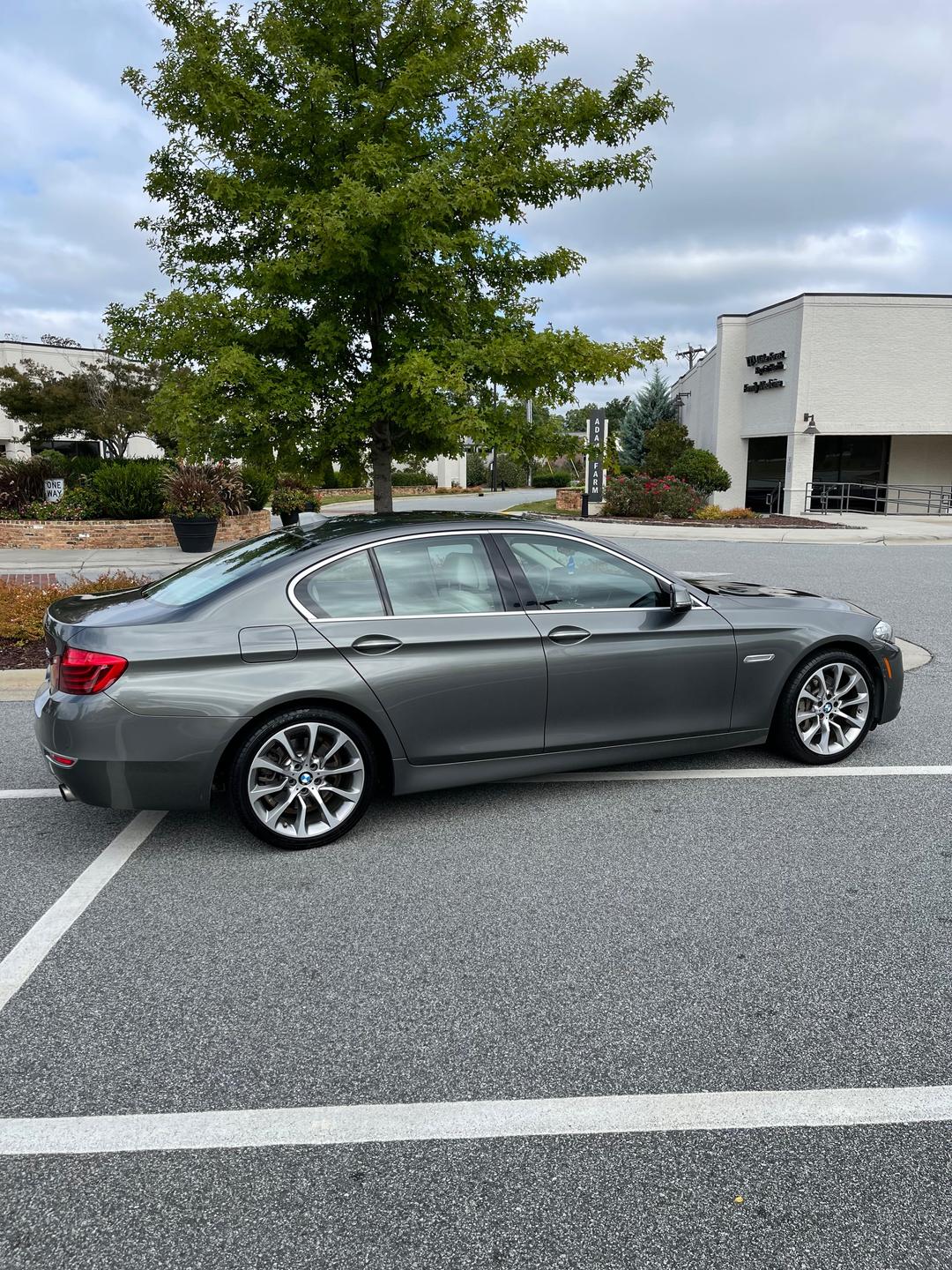 BMW_5-Series 