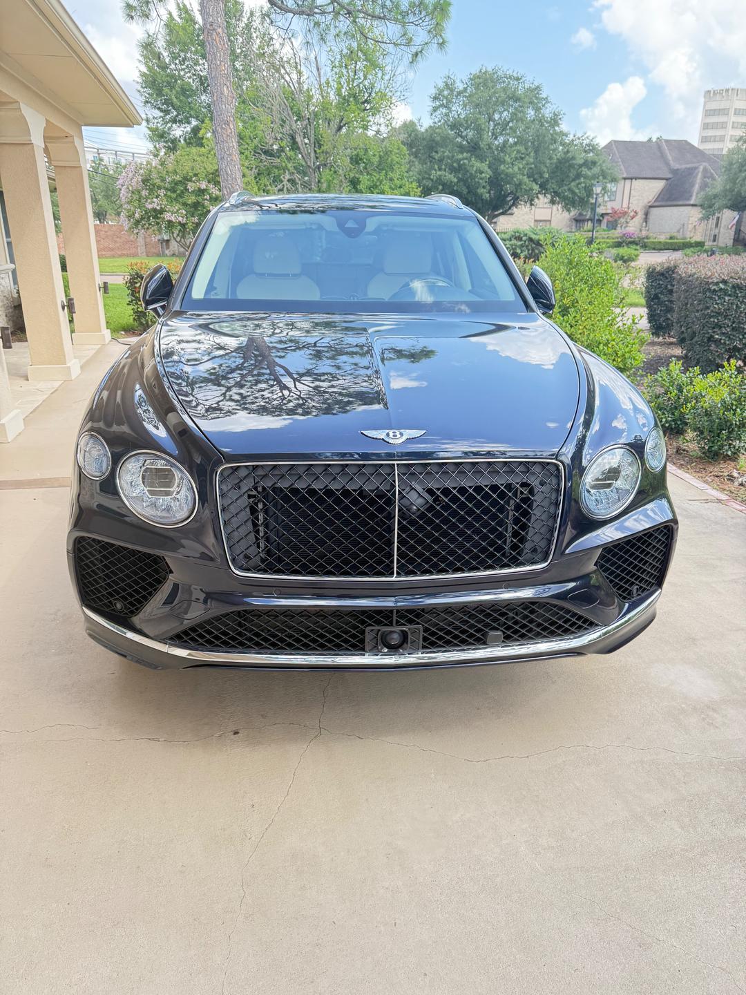 Bentley_Bentayga 