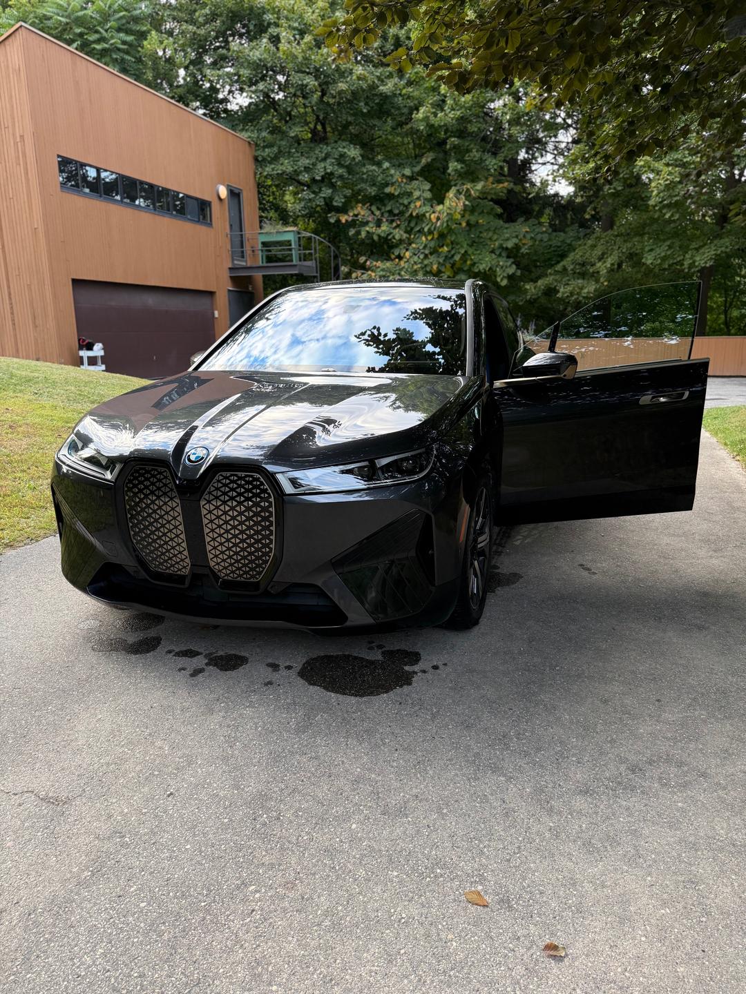 BMW_iX 