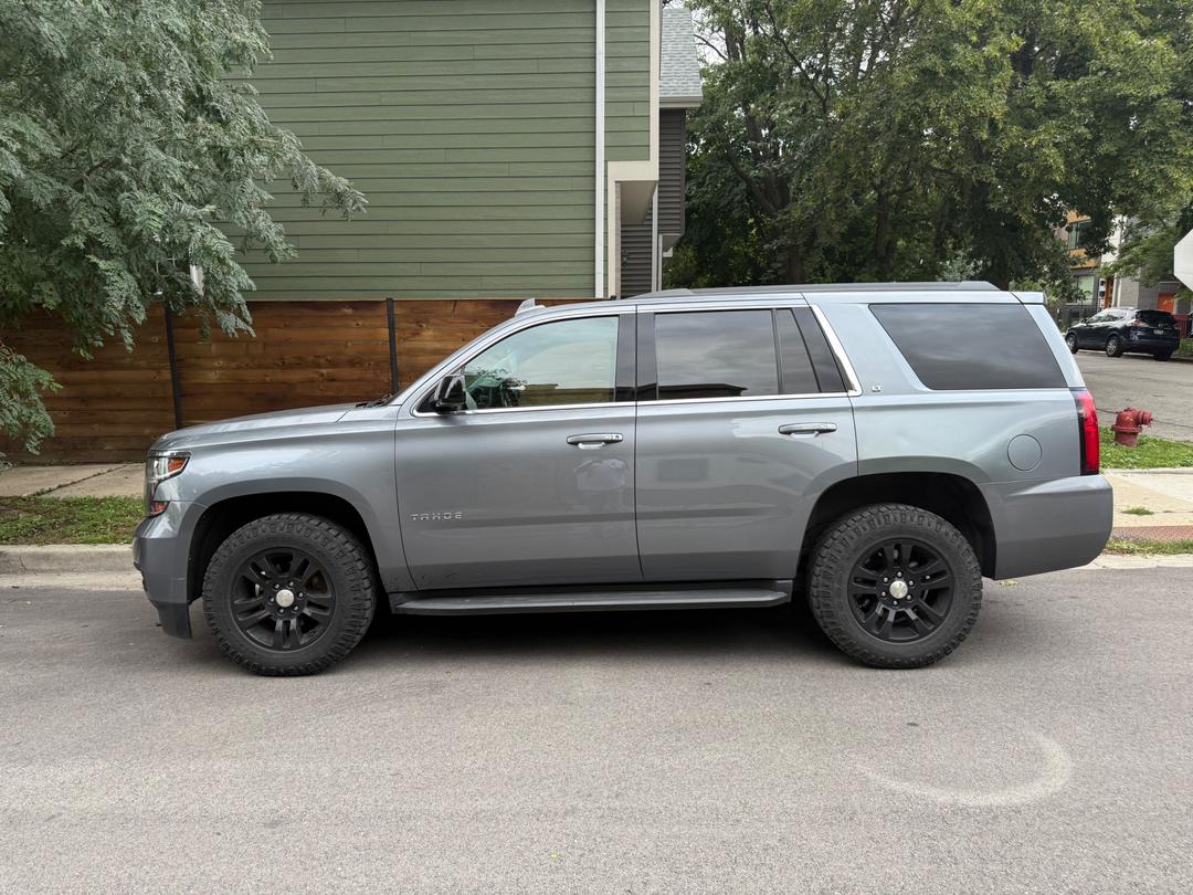 Chevrolet_Tahoe 