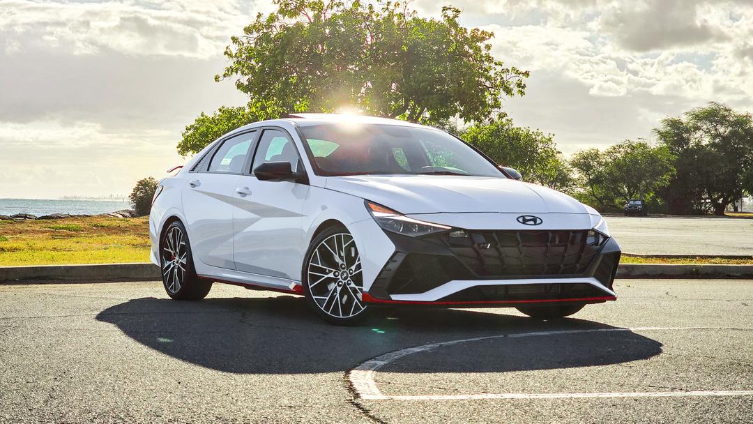 Hyundai_Elantra 