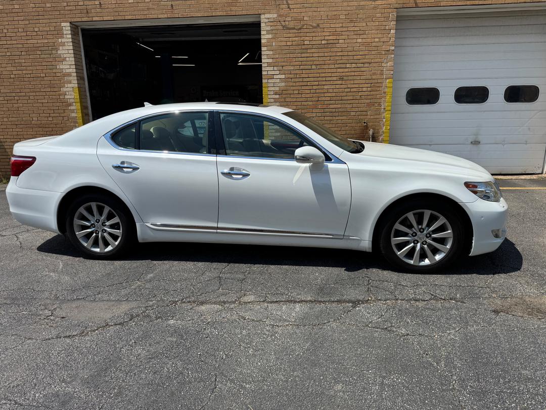 Lexus_LS 460 