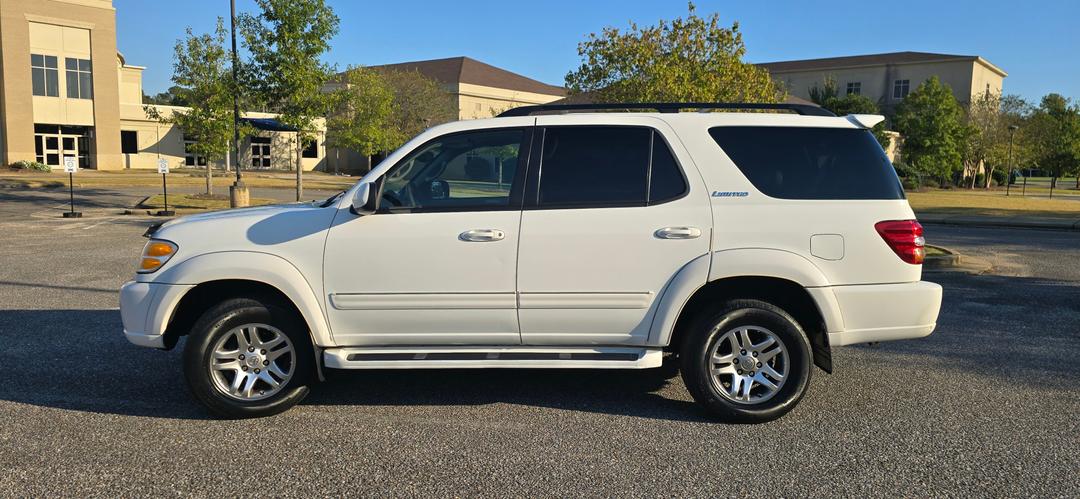 Toyota_Sequoia 