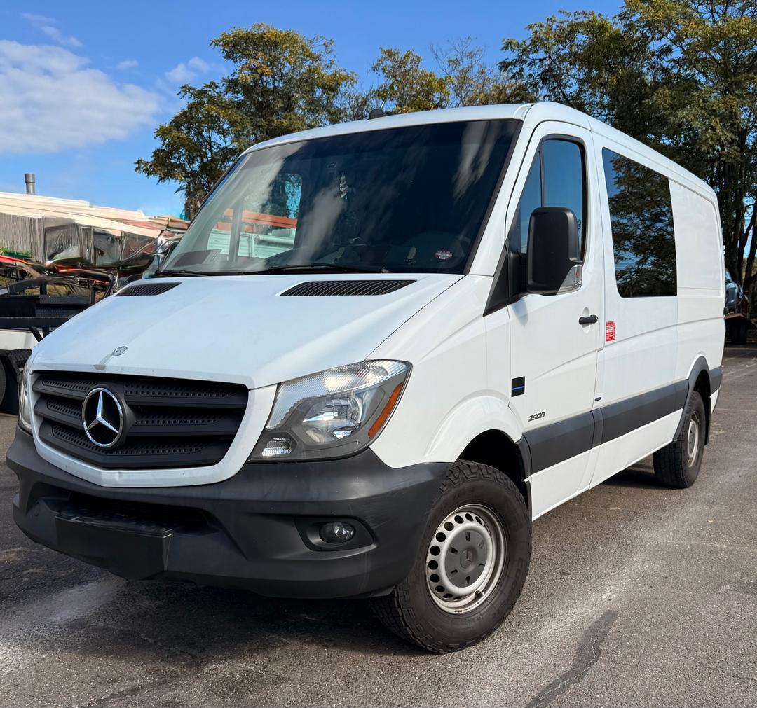 Mercedes-Benz_Sprinter 2500 