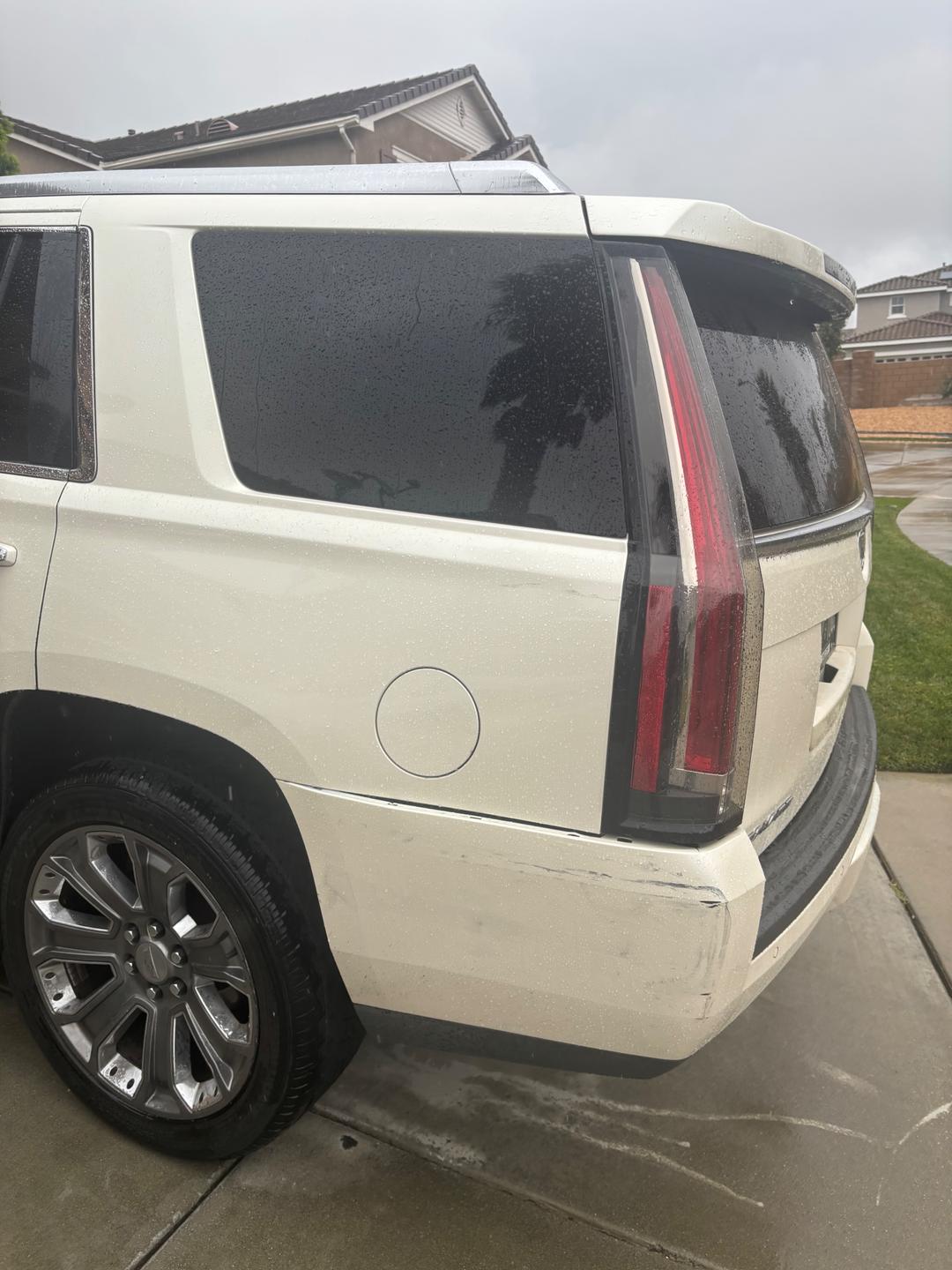 Cadillac_Escalade 