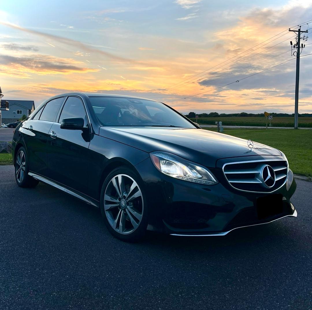 Mercedes-Benz_E-Class 