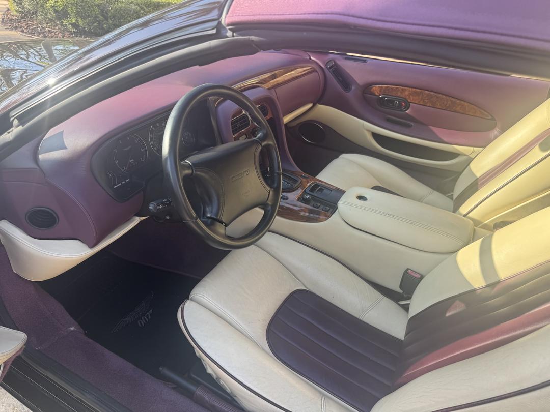 Aston Martin_DB7 Volante Convertible 