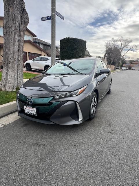 Toyota_Prius Prime 