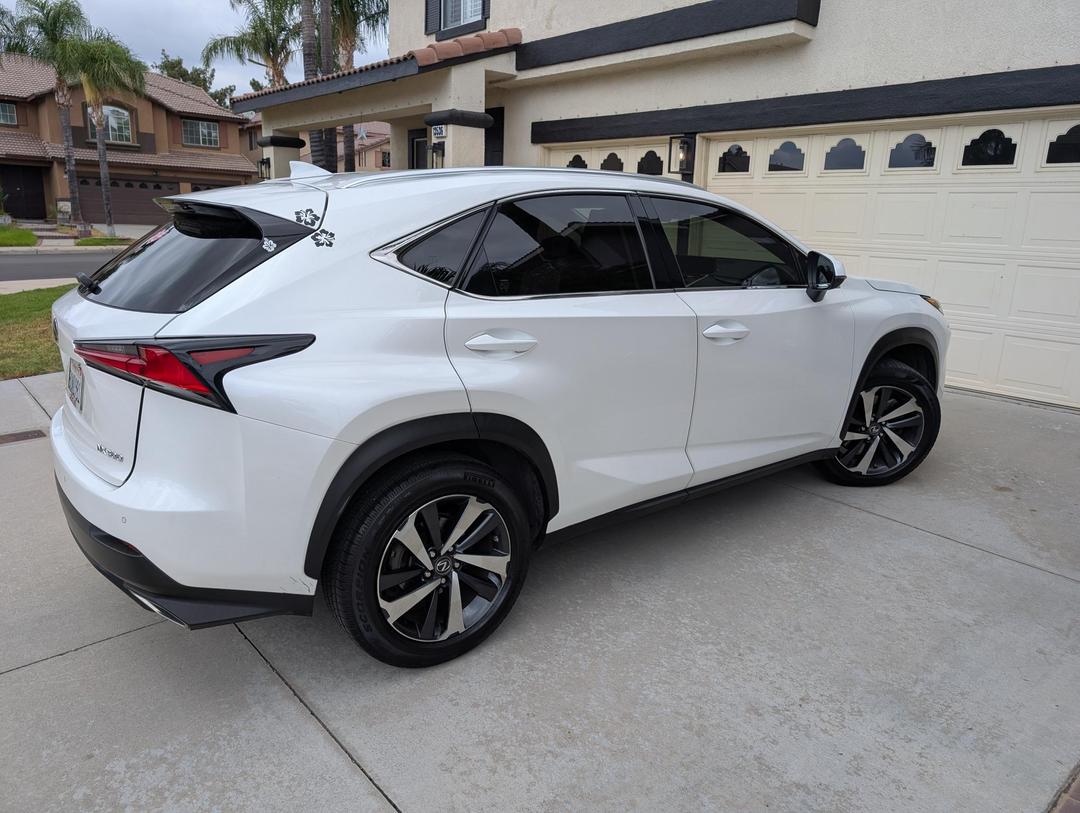 Lexus_NX 300 